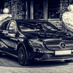 Mercedes auto color negro