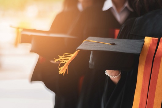 graduarse y trabajar