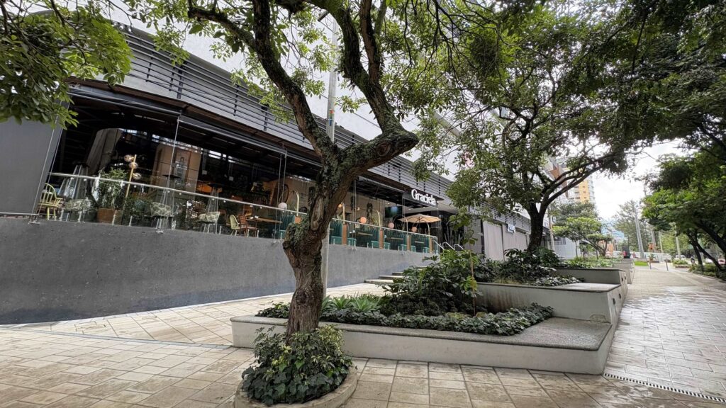 Construcción sostenible en centros comerciales de Guatemala